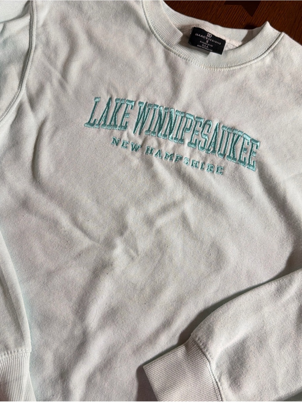 Unknown Brand Women’s Light Blue Lake Winnipesaukee Crewneck Sweatshirt